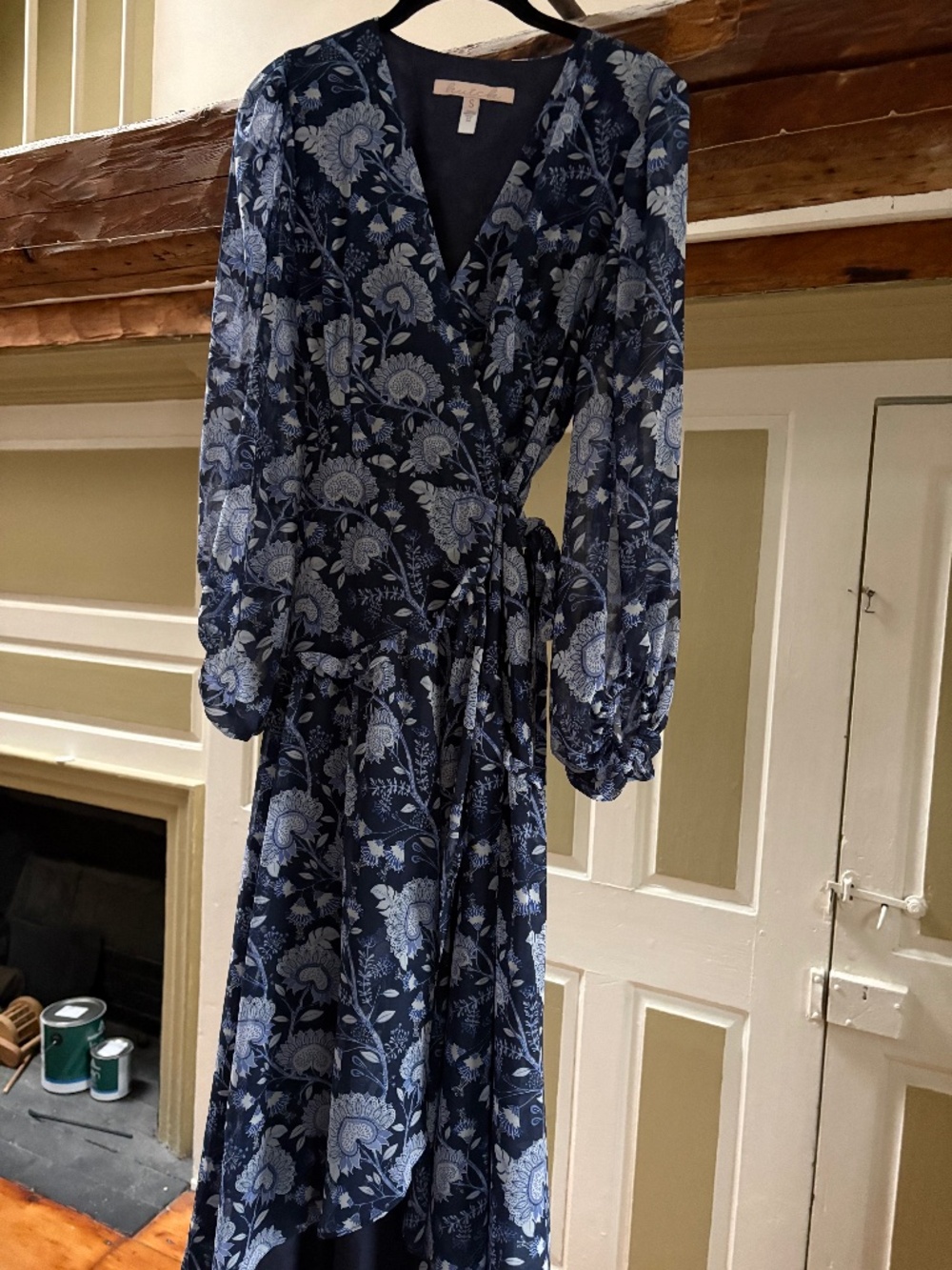 Elegant Anthropologie Hutch wrap dress sz small. Chiffon. Never worn